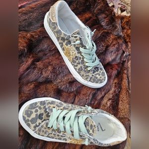 Very G Leopard Print Skate